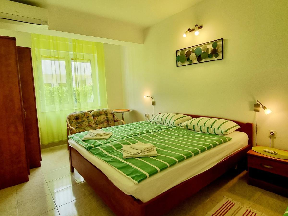 Ara-Zarok Villa Baška Екстериор снимка