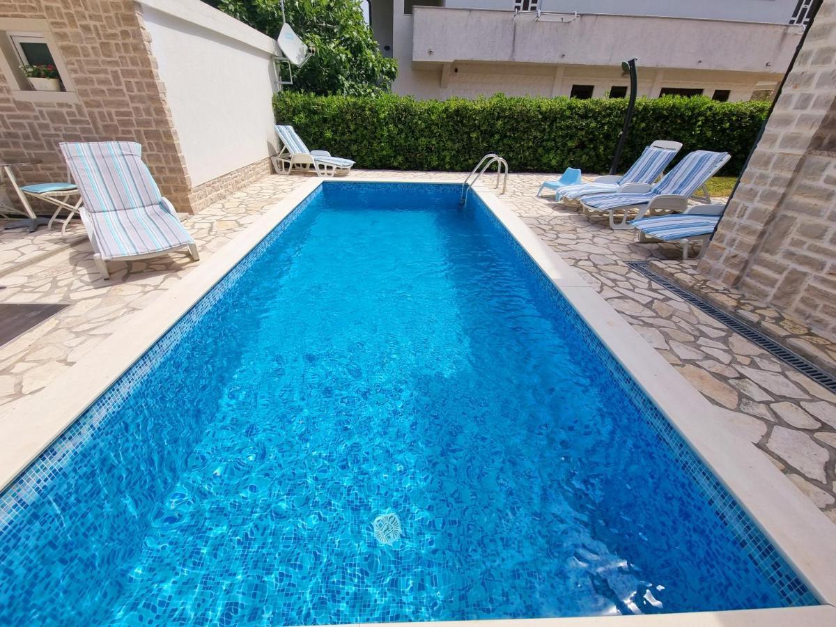 Ara-Zarok Villa Baška Екстериор снимка